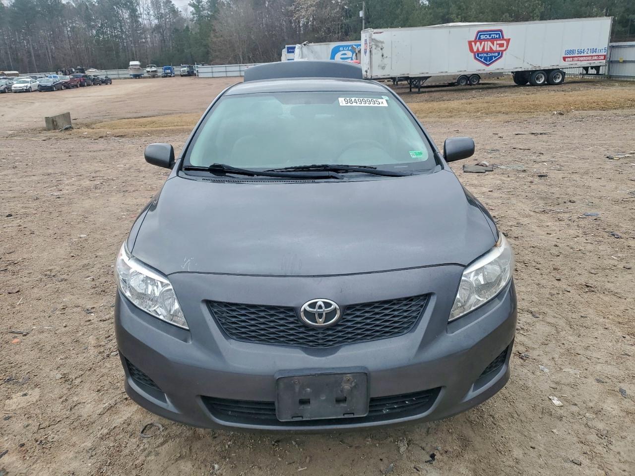 Toyota Corolla Base Image 2