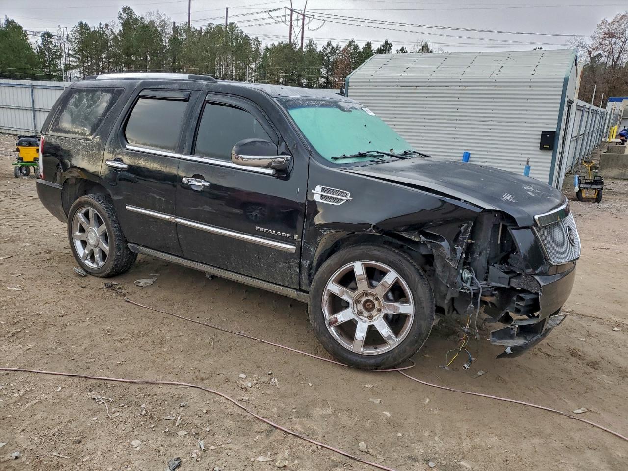 Cadillac Escalade Luxury Image 2