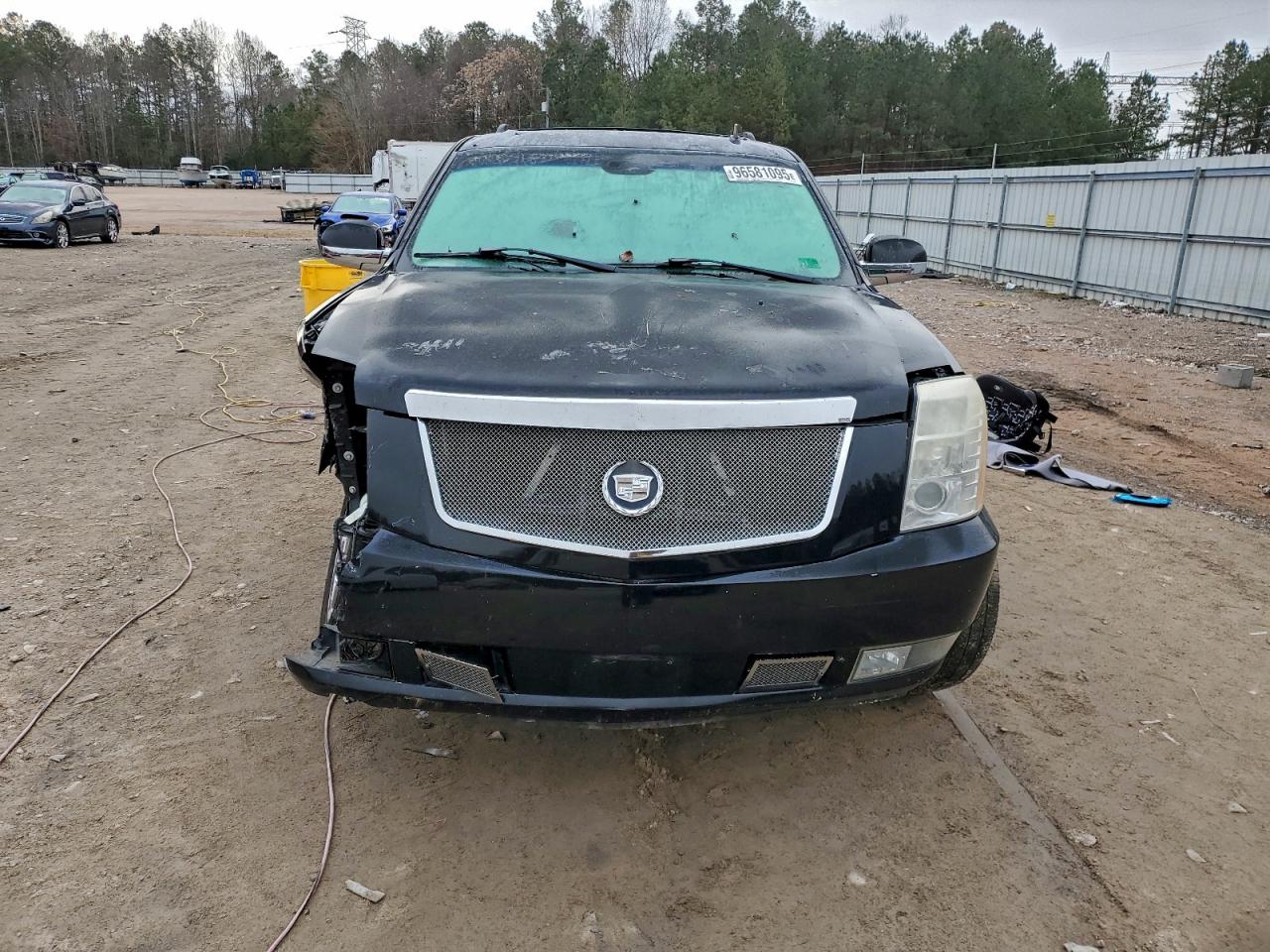 Cadillac Escalade Luxury Image 4