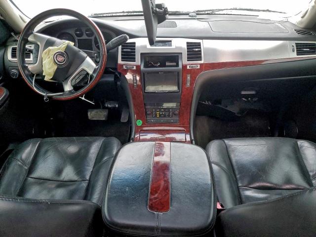 Cadillac Escalade Luxury Image 8