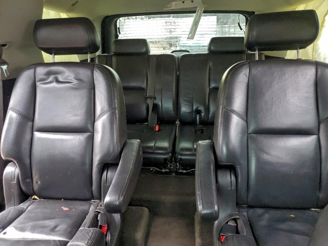 Cadillac Escalade Luxury Image 10