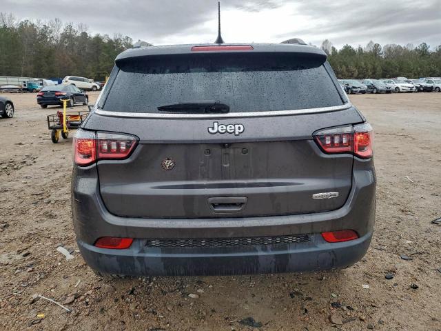 Jeep Compass Latitude Image 6