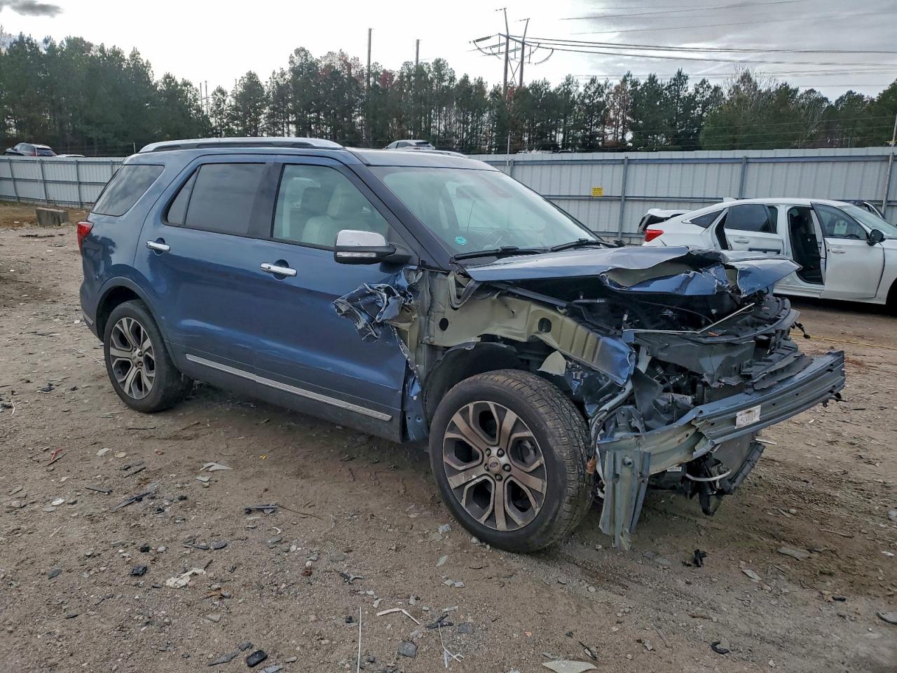 Ford Explorer Limited Image 6