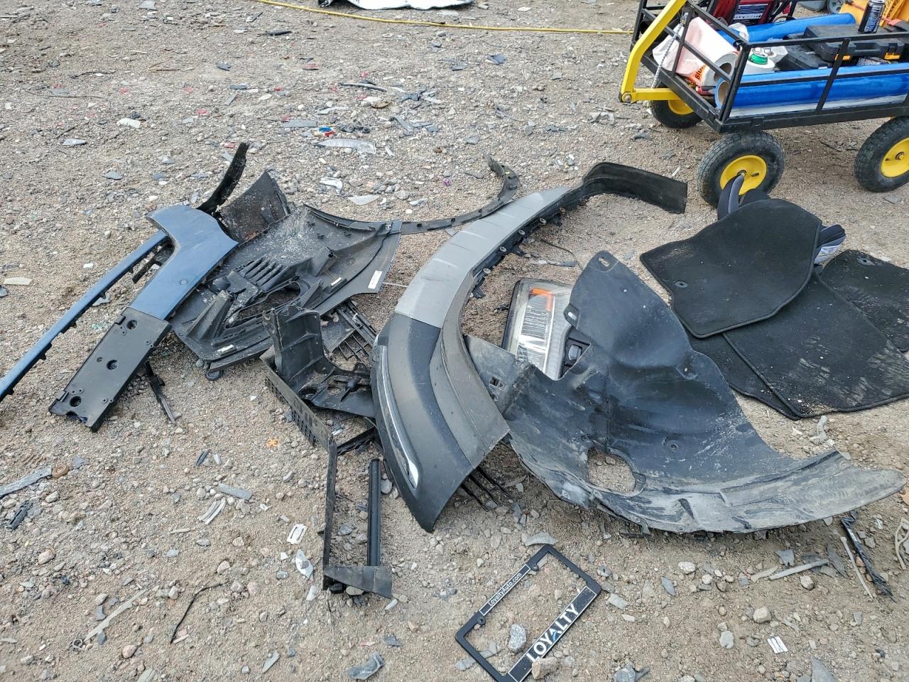 Ford Explorer Limited Image 13