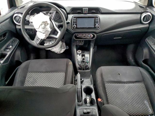 Nissan Versa S Image 6