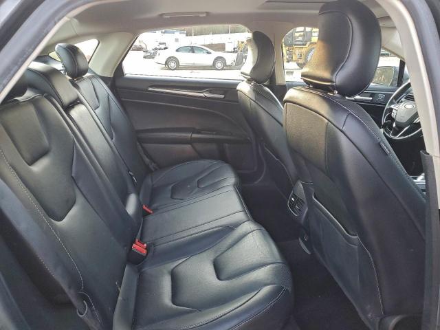 Ford Fusion Titanium Image 12