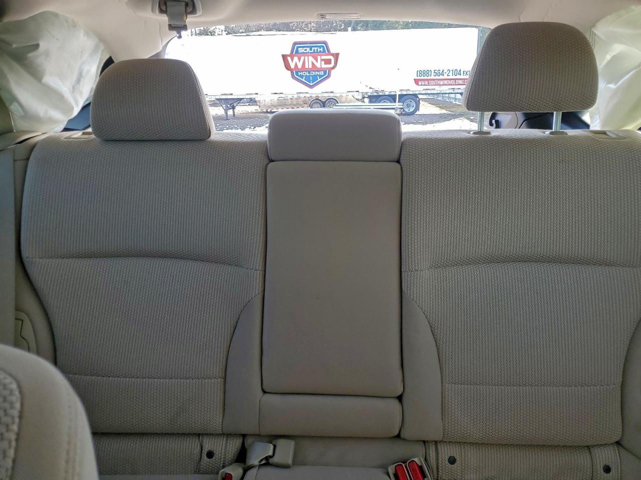 Subaru Outback 2.5i Premium Image 8