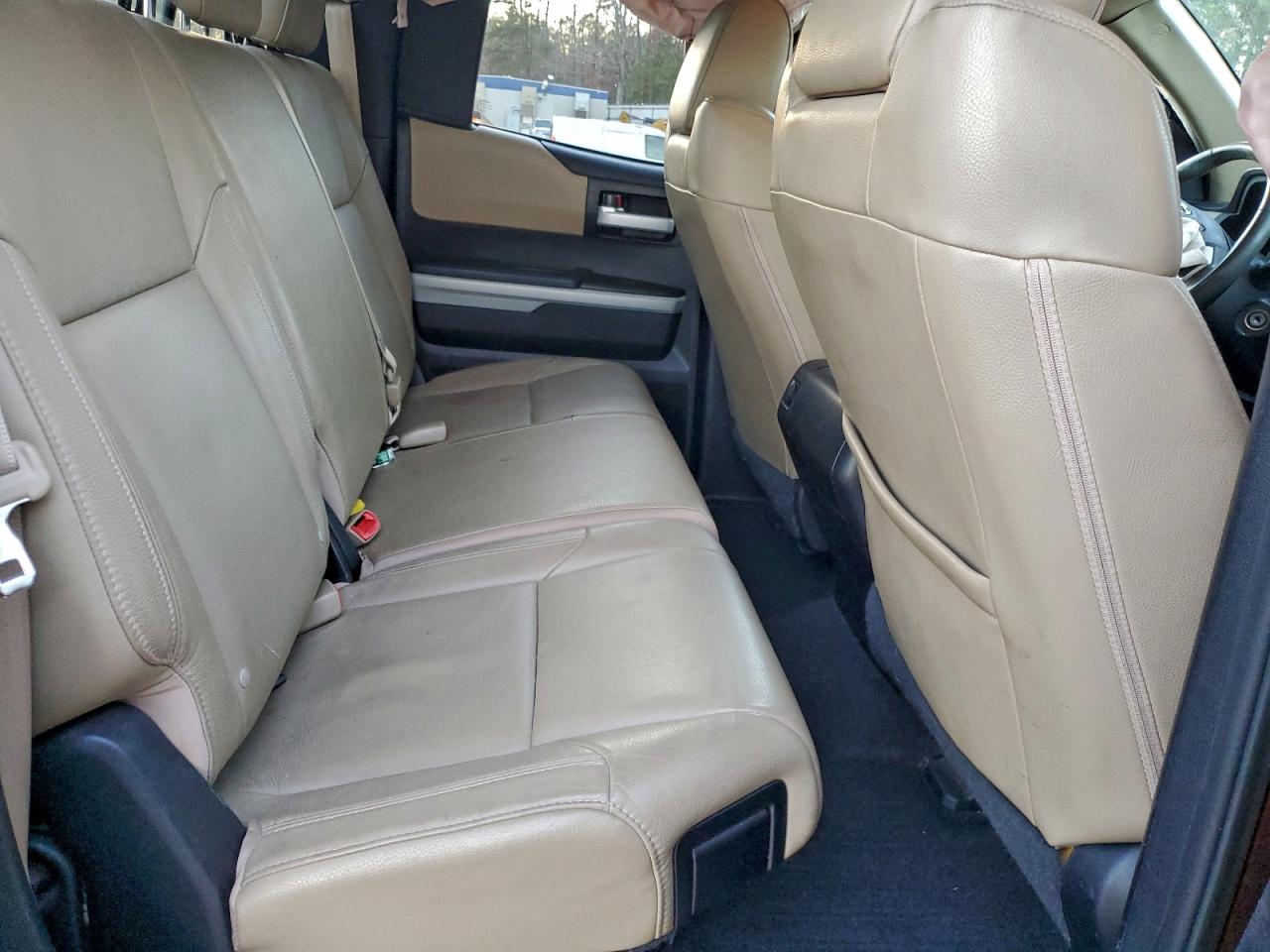 Toyota Tundra Double Cab Limited Image 2