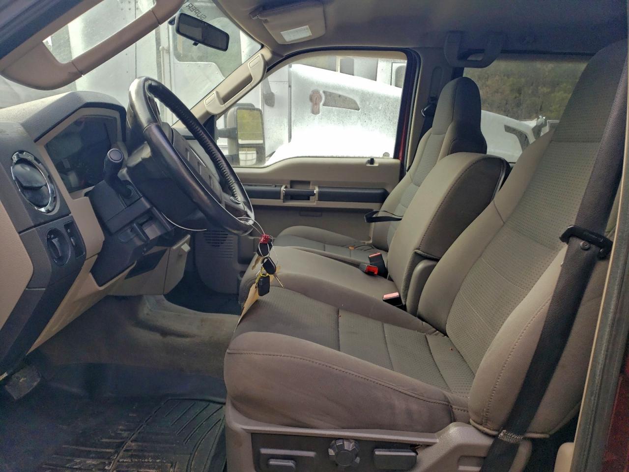 Ford F-350 Super Duty Image 2