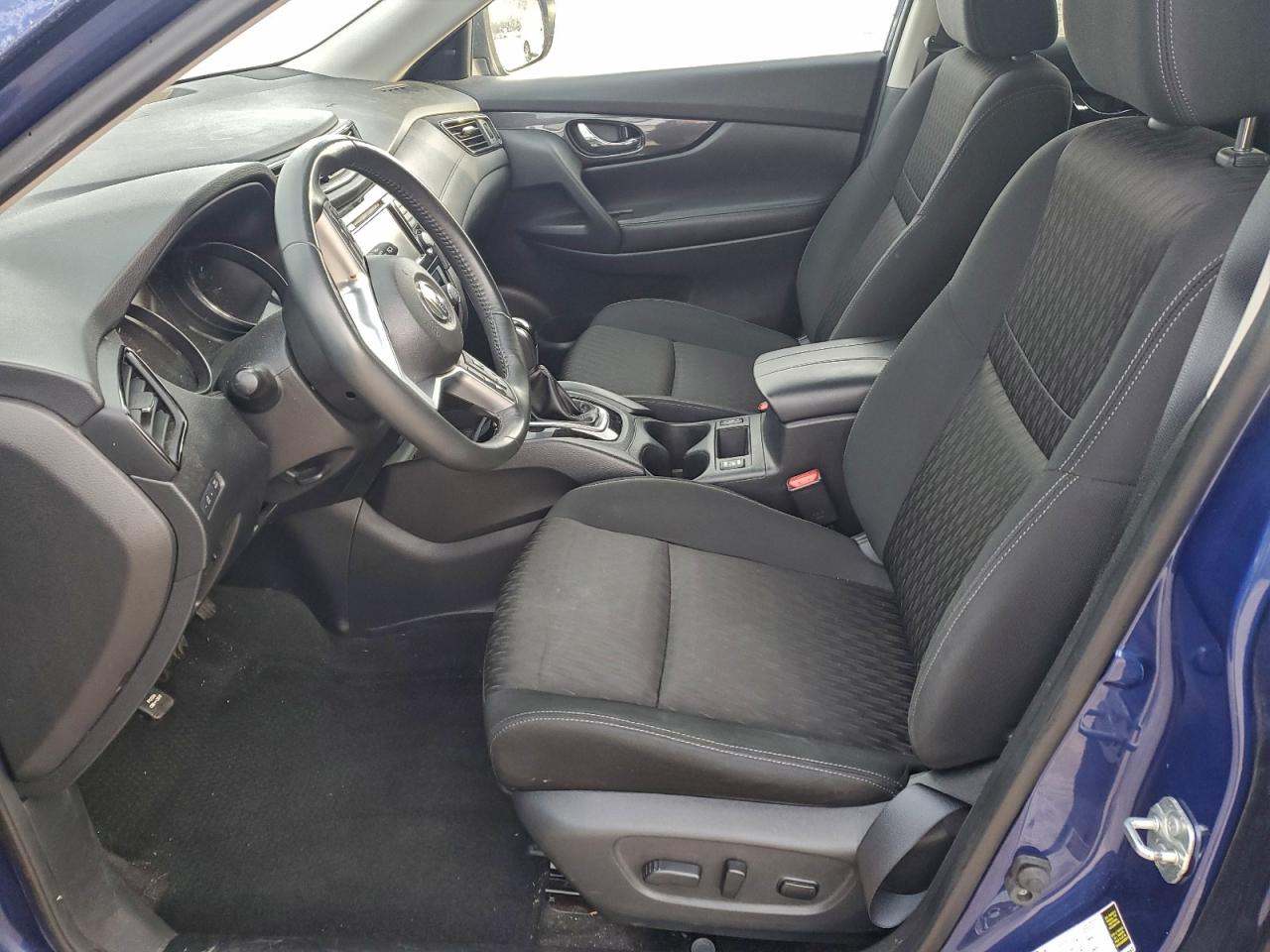 Nissan Rogue S Image 8