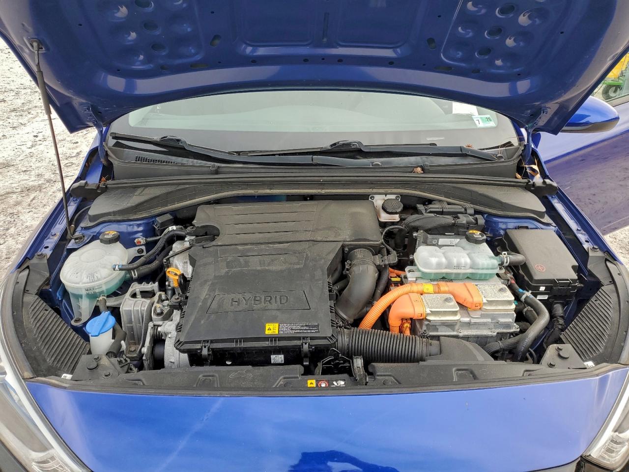 Hyundai Ioniq Blue Image 4