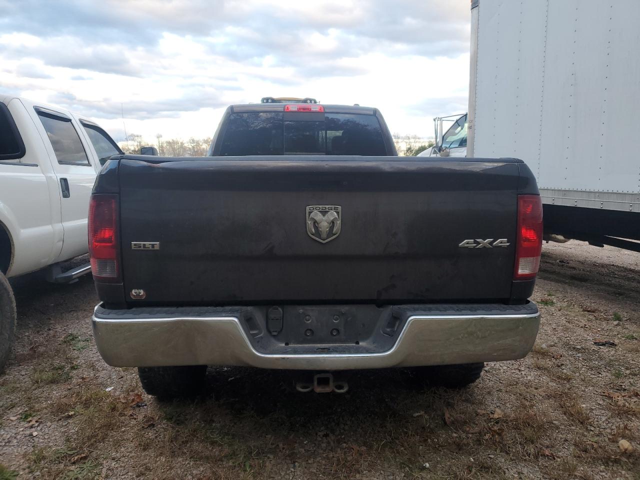 Dodge Ram 2500 Image 11