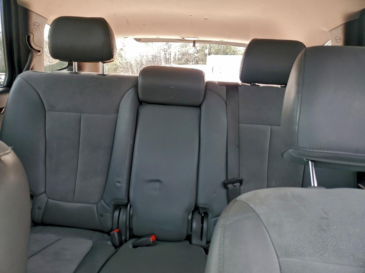 Hyundai SANTA FE Se Image 6