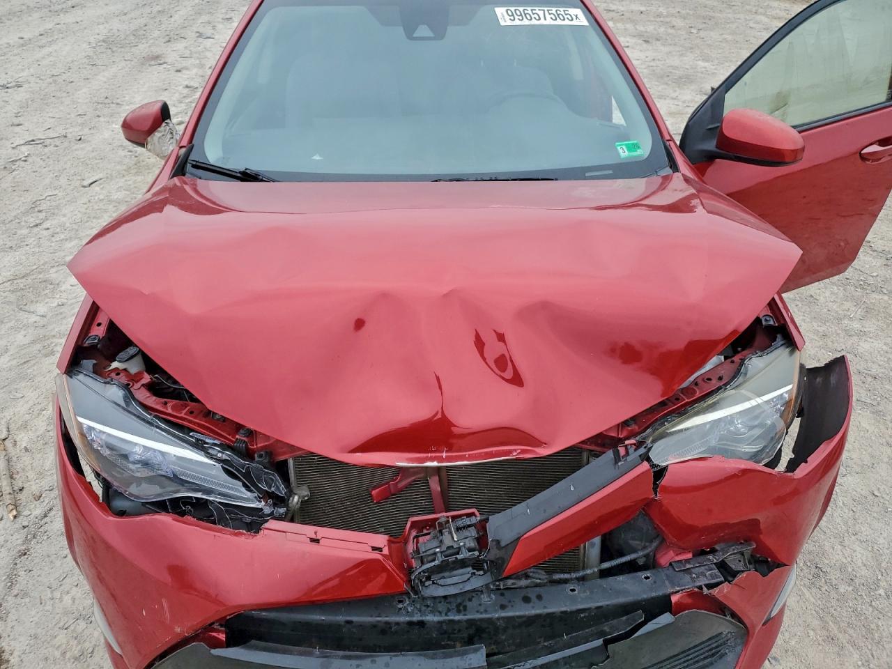 Toyota Corolla L Image 11