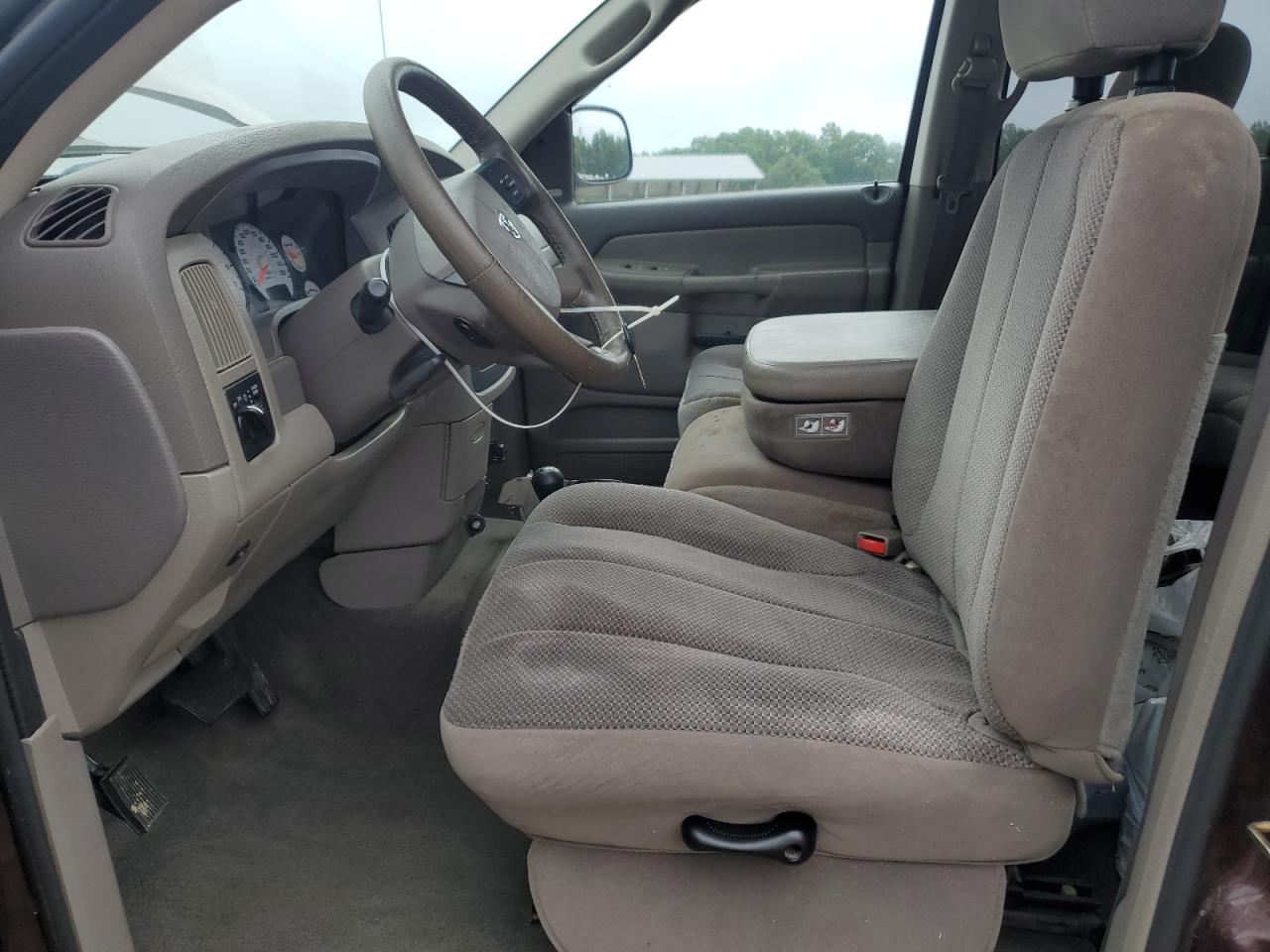 Dodge Ram 1500 St Image 8