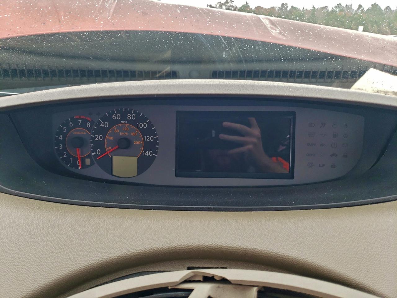 Nissan Quest S Image 6