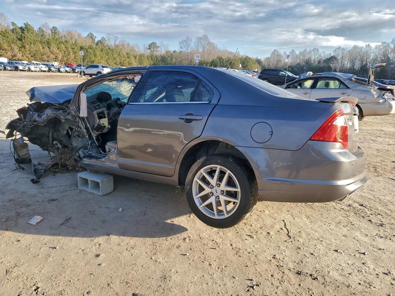 Ford Fusion Sel Image 6