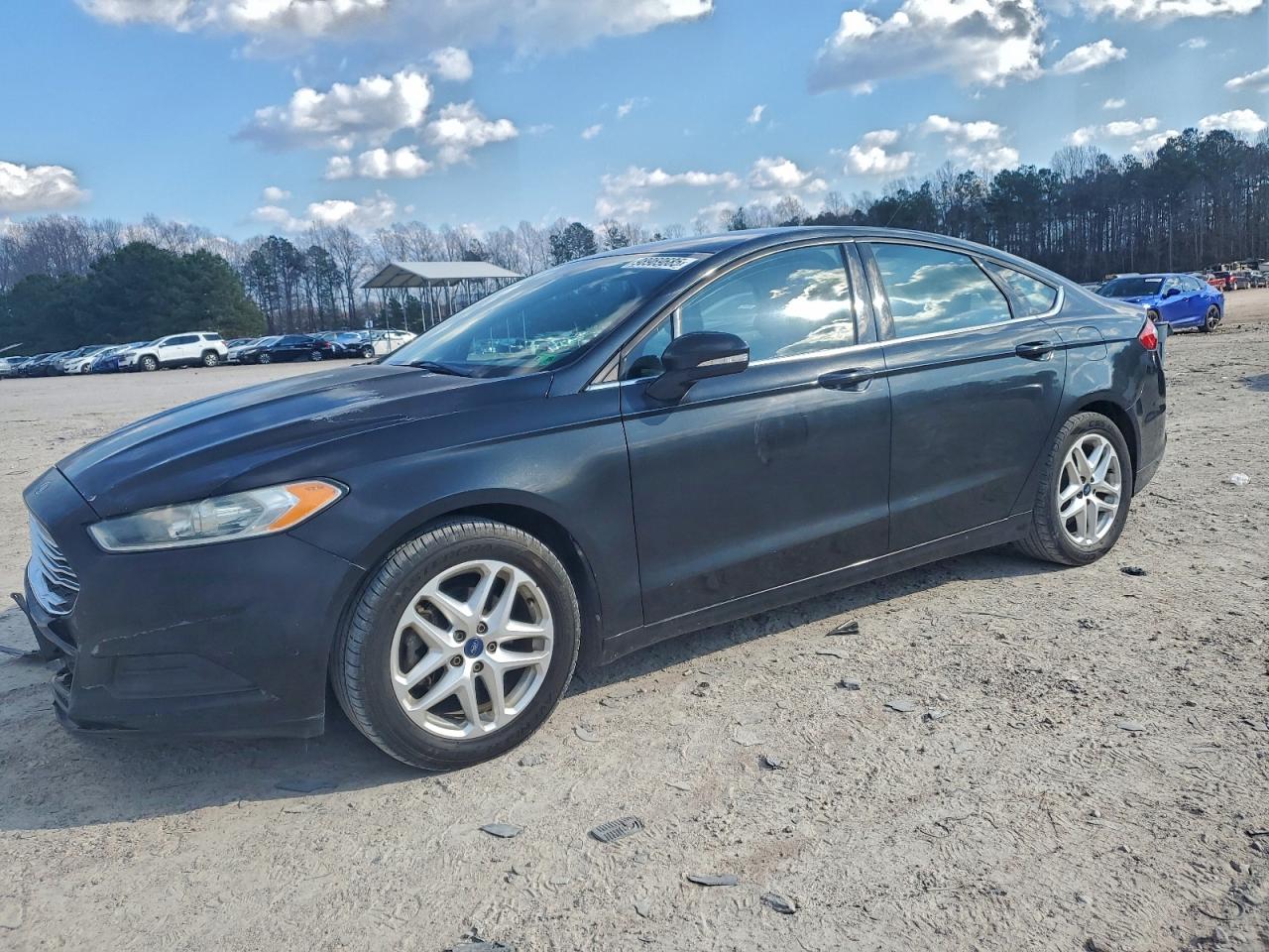 Ford Fusion Se Image 1