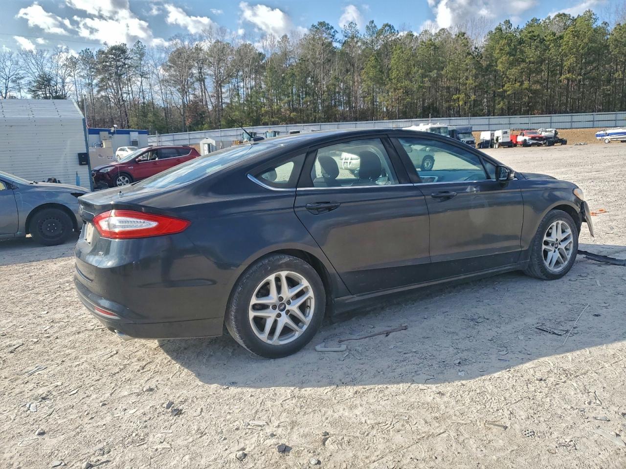 Ford Fusion Se Image 5