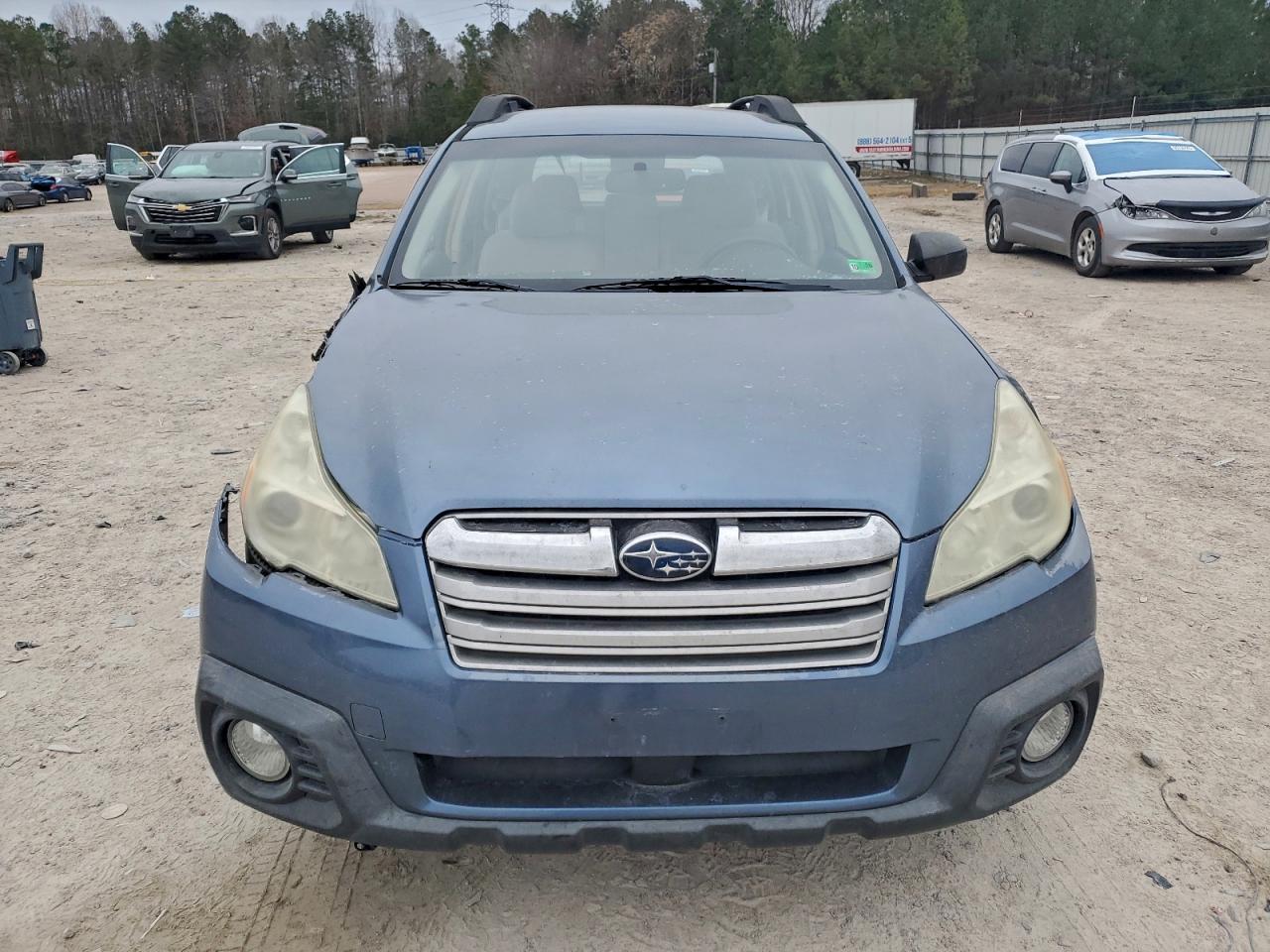 Subaru Outback 2.5i Image 4