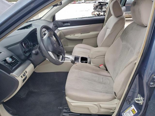 Subaru Outback 2.5i Image 9