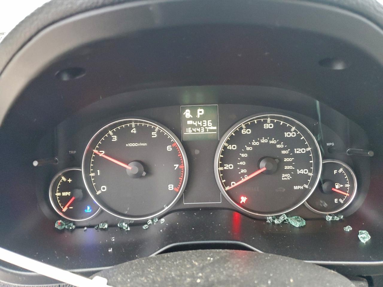 Subaru Outback 2.5i Image 8