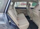 Subaru Outback 2.5i Image 10
