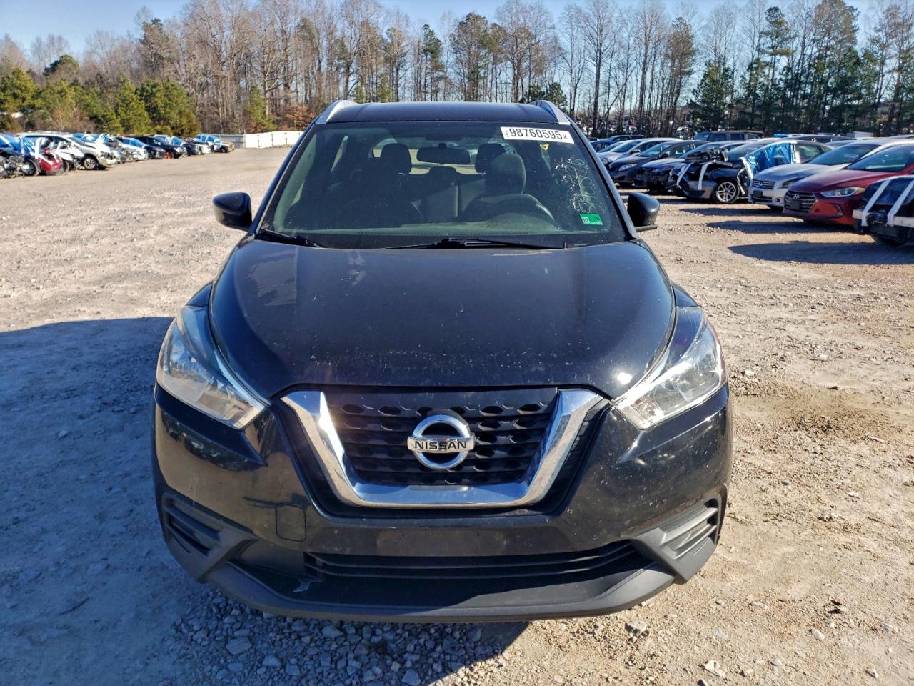 Nissan Kicks S Image 8