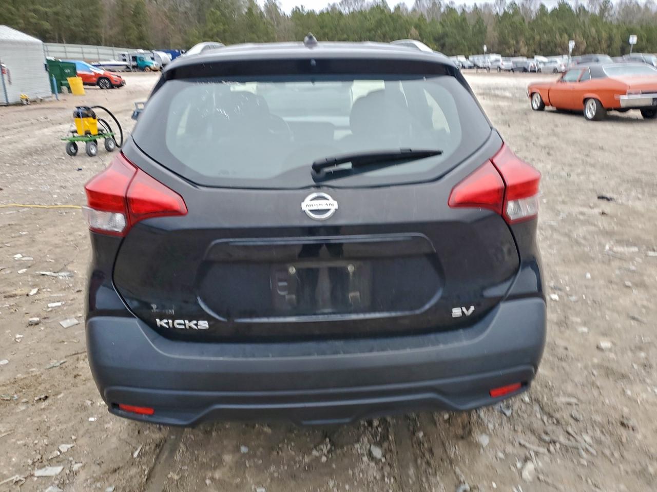Nissan Kicks S Image 5