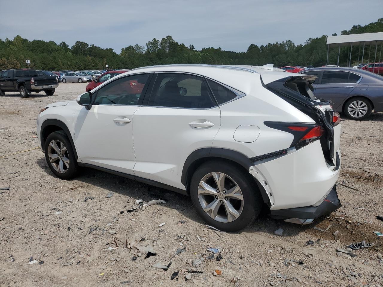 Lexus NX 200t Base Image 9