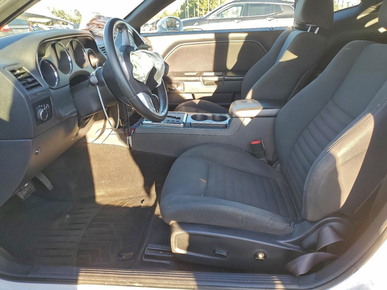 Dodge Challenger Sxt Image 3