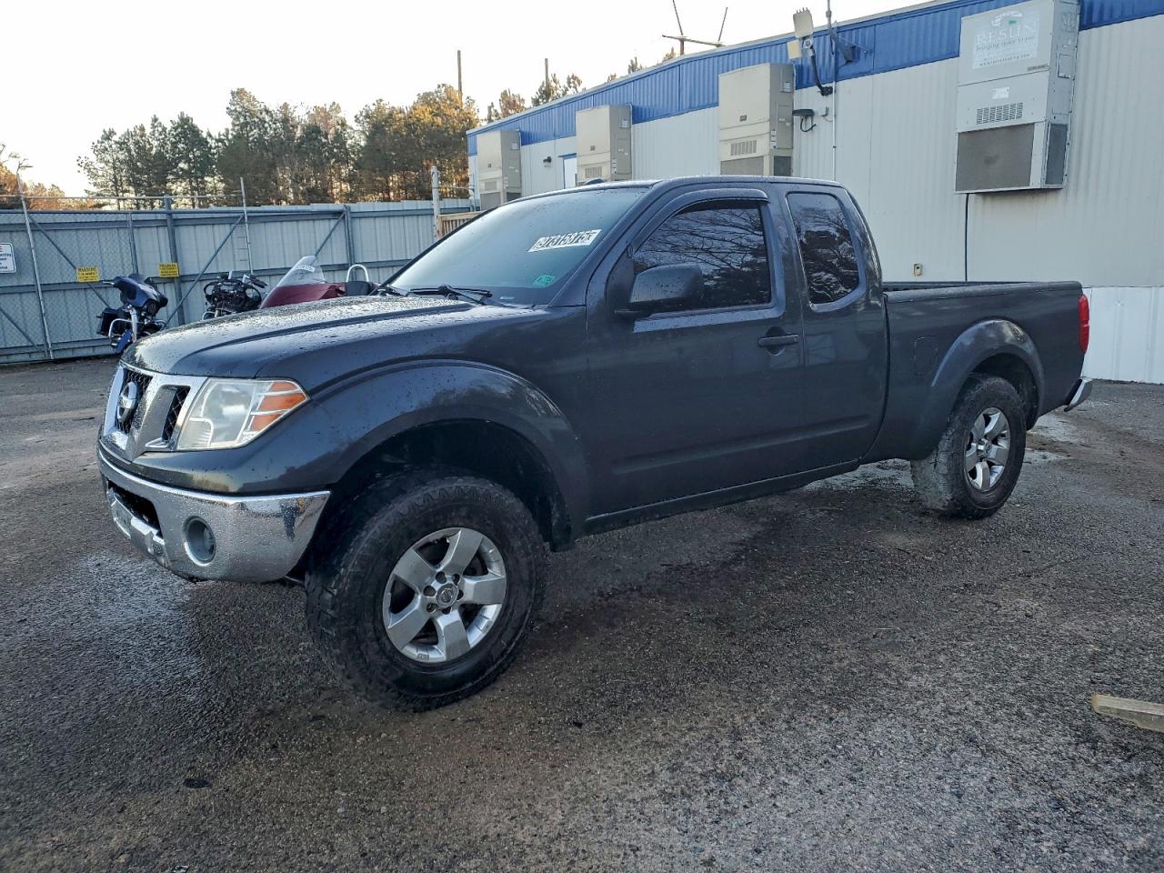 Nissan Frontier Sv Image 1