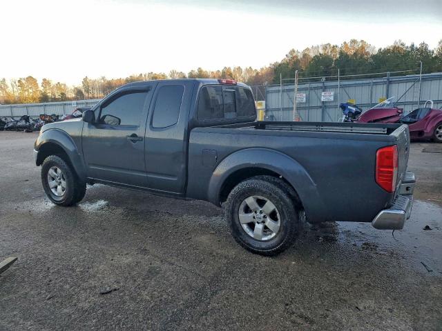 Nissan Frontier Sv Image 2