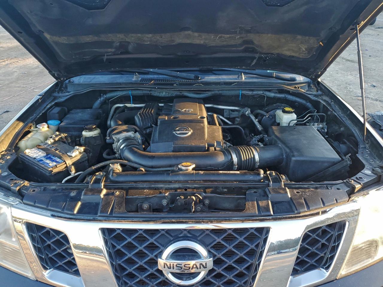 Nissan Frontier Sv Image 9