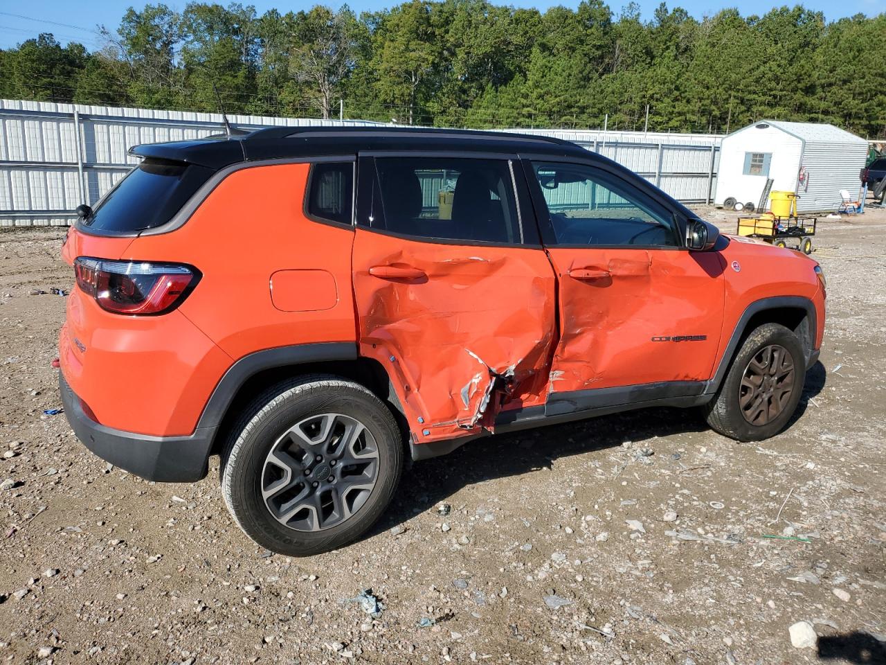 Jeep Compass Trailhawk Image 2