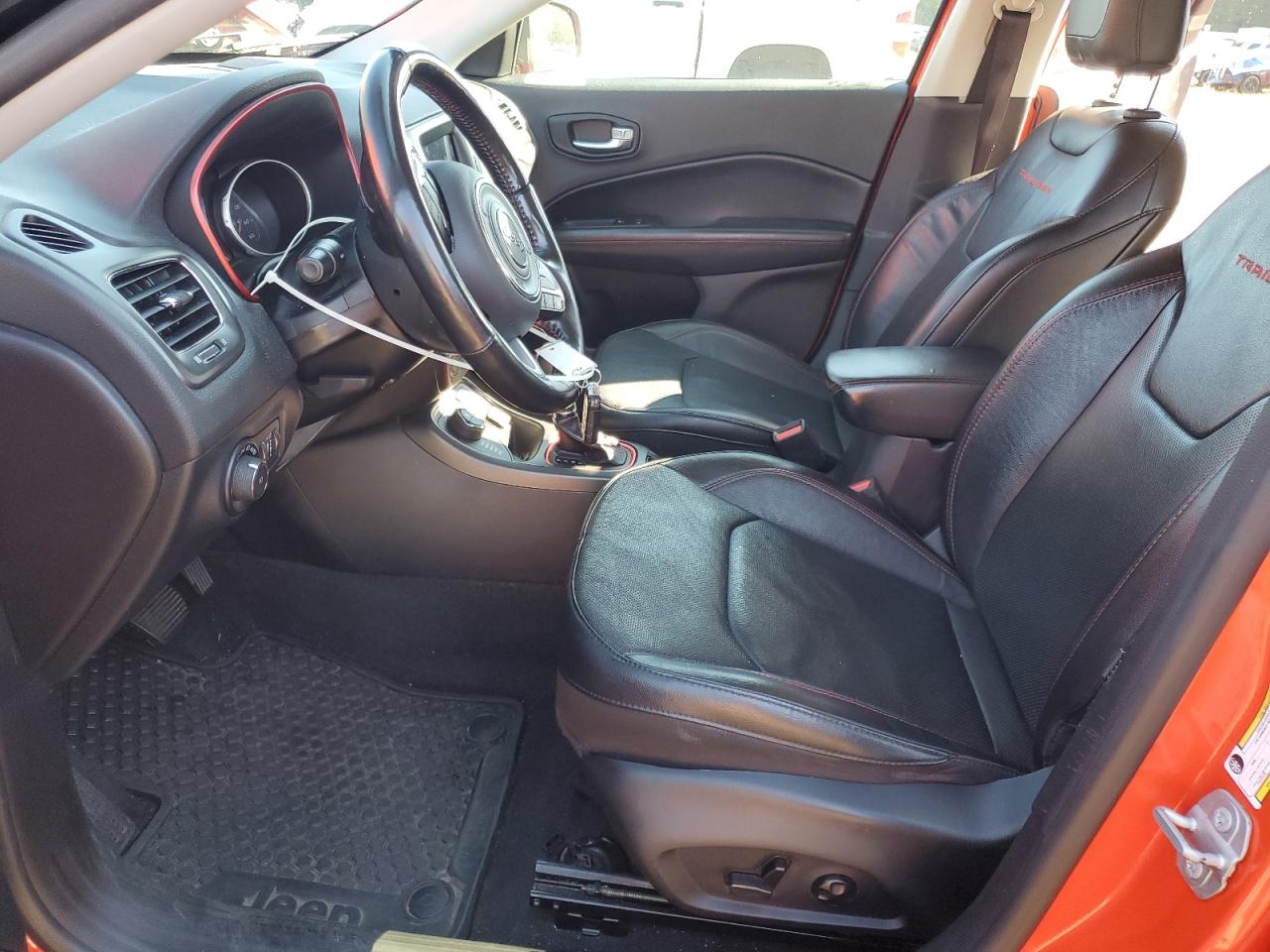 Jeep Compass Trailhawk Image 11