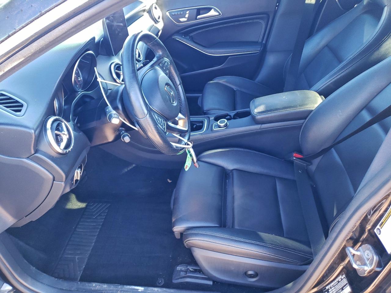 Mercedes-Benz Cla-class 250 4matic Image 5