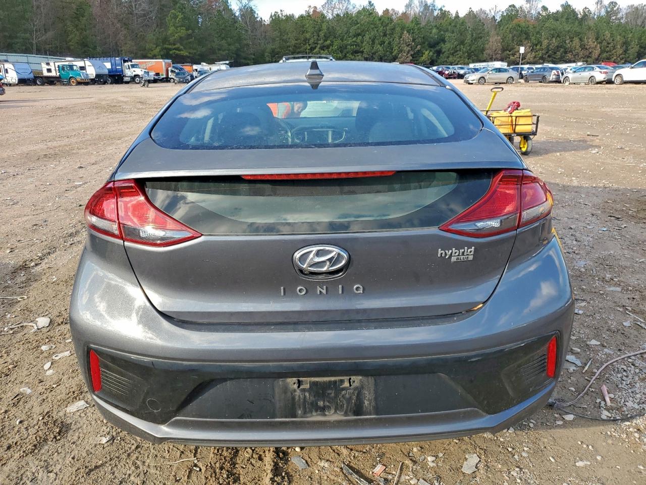 Hyundai Ioniq Blue Image 3