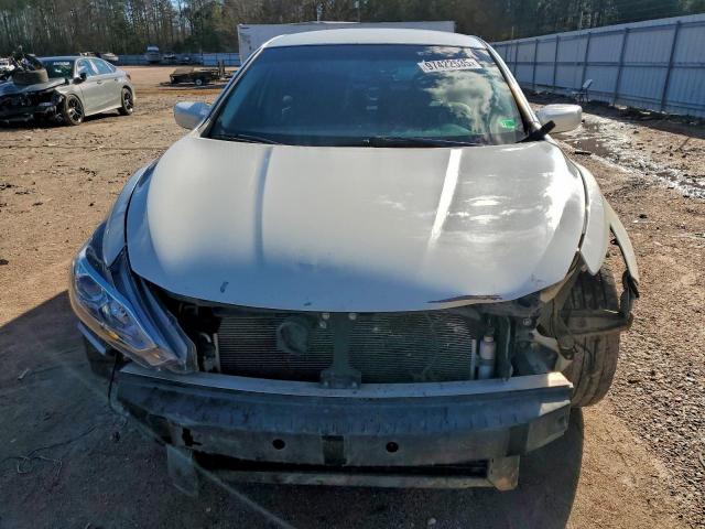 Nissan Altima 2.5 Image 10