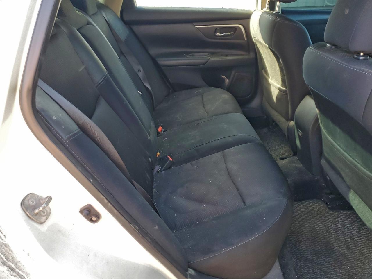 Nissan Altima 2.5 Image 12