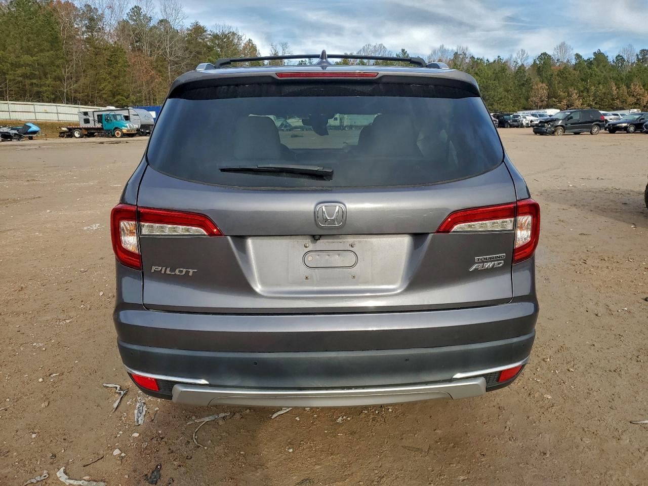 Honda Pilot Touring Image 14