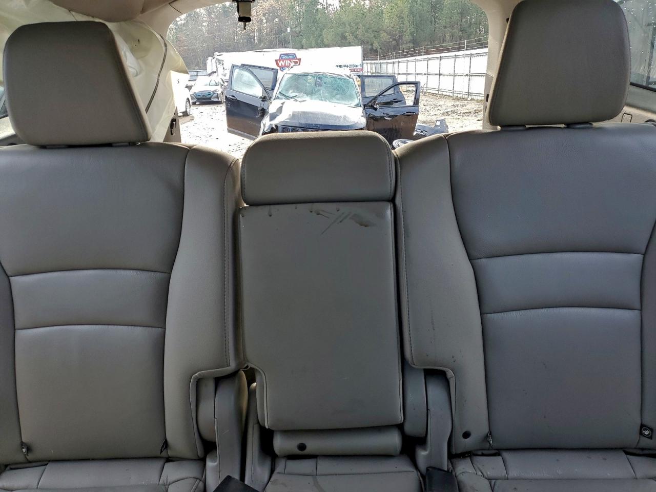 Honda Pilot Touring Image 8